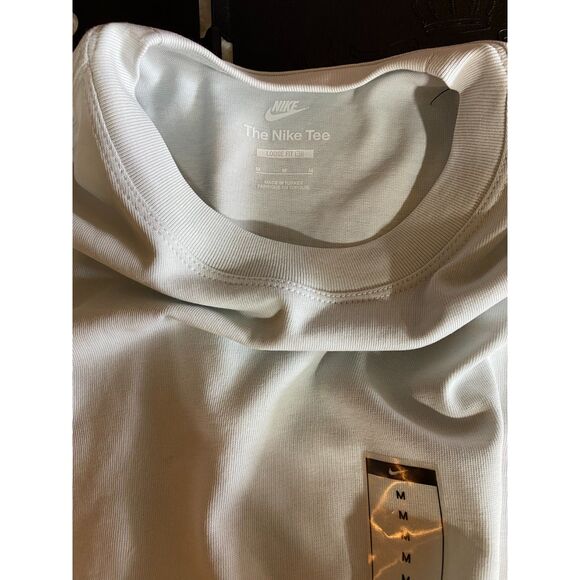 Nike Loose Fit Tee Women’s Size M White Crew Neck T-Shirt - Picture 5 of 7